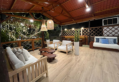 Waiting room at Grupo Galapagos offices.